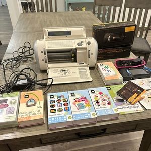 The Cricut Machine 29-0001 USED (Very Good & Well Kept Condition & Gypsy Machine